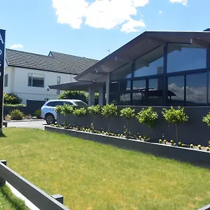 Absolute View 4*, Taupo New Zealand
