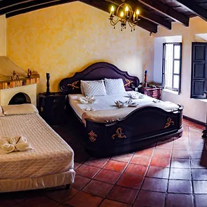 Central Antiguainn Bed and breakfast
