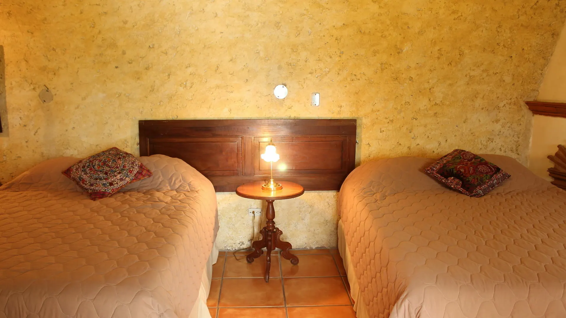 Naif Boutique Hotel Antigua 4*,  Guatemala
